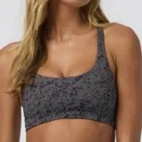 Vuori Pose Plyo Tank and Vuori Yosemite Sports Bra - Picture 13 of 14